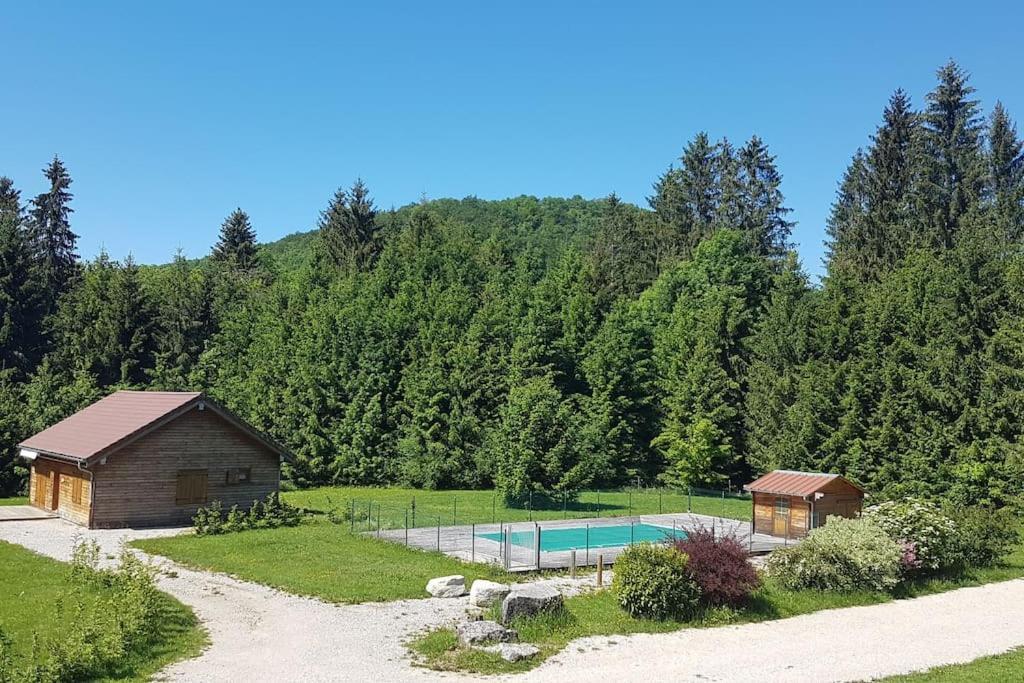 Ney Gite Jura Mina Chalet Au Milieu De La Natureヴィラ エクステリア 写真
