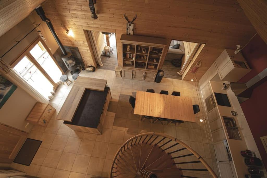 Ney Gite Jura Mina Chalet Au Milieu De La Natureヴィラ エクステリア 写真