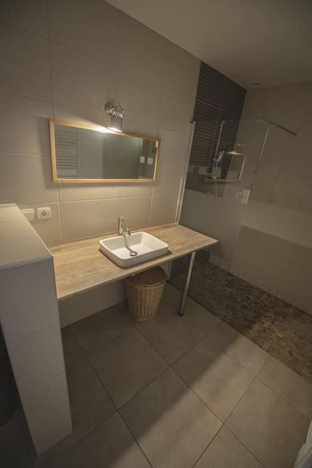 Ney Gite Jura Mina Chalet Au Milieu De La Natureヴィラ エクステリア 写真