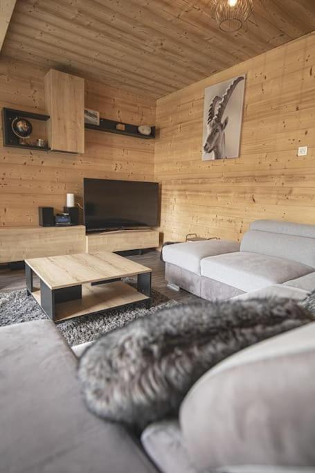 Ney Gite Jura Mina Chalet Au Milieu De La Natureヴィラ エクステリア 写真